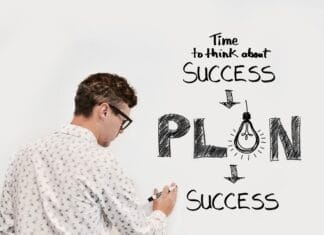 Analiza mobilnych użytkowników: Jak dane zmieniają mobile commerce?