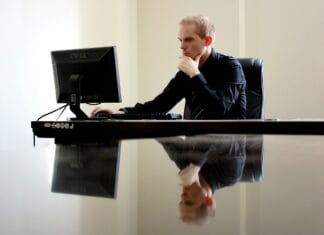 Jak testować nowe produkty na małych rynkach przed większym wdrożeniem?