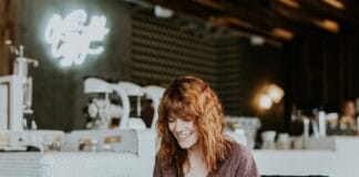 Jak budować zaufanie klientów w sprzedaży międzynarodowej?