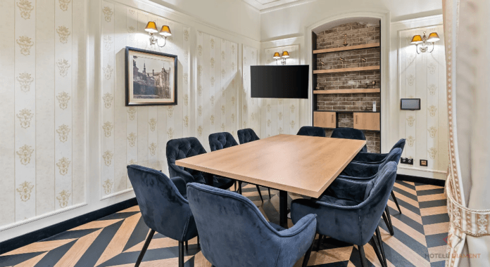 główne_HD-wynajem-sali-konferencyjnej-katowice-060325-DOM-2 wynajem sali konferencyjnej katowice