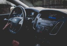 Samochód dostawczy do transportu żywności – wymagania i normy, które musi spełniać